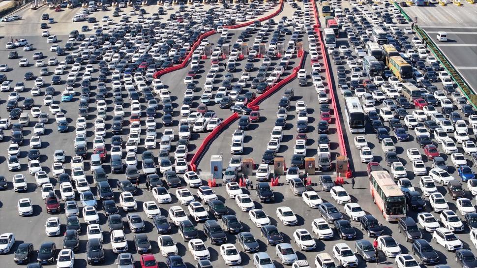 Cum arată, de fapt, un ambuteiaj auto 950105