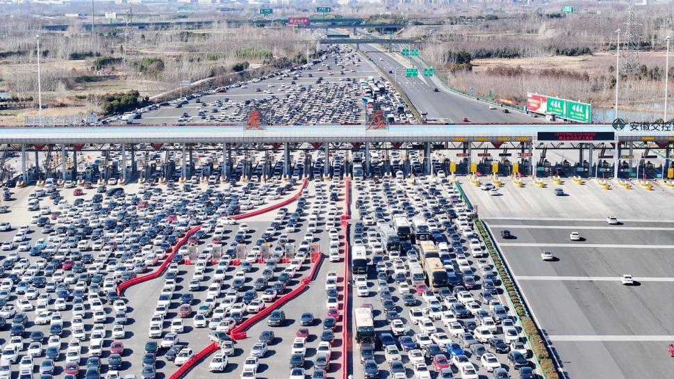 Cum arată, de fapt, un ambuteiaj auto 950109