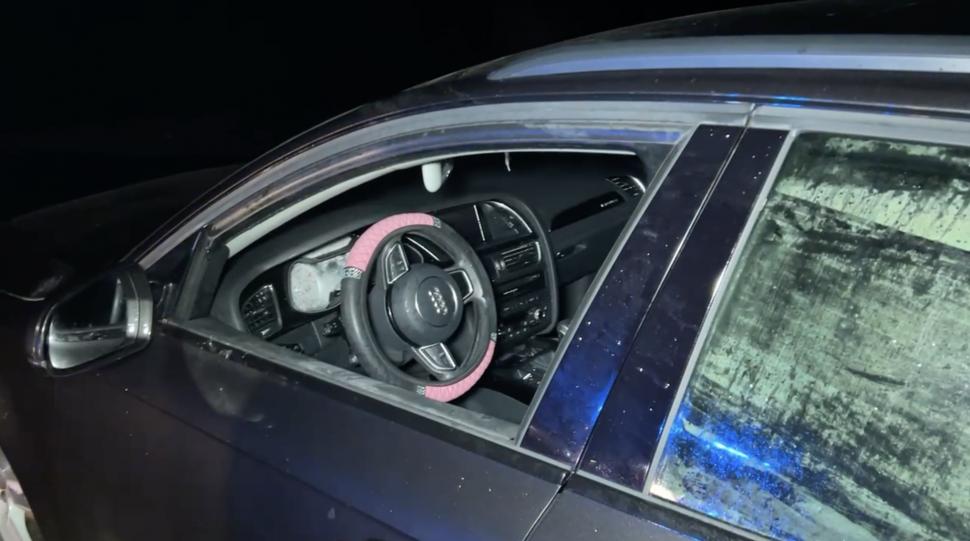 „Au stat sub apă 10-15 minute” Tânăra de 23 de ani și tatăl ei au murit, după ce au plonjat cu mașina în Olt. Copilul e în stare gravă 950313