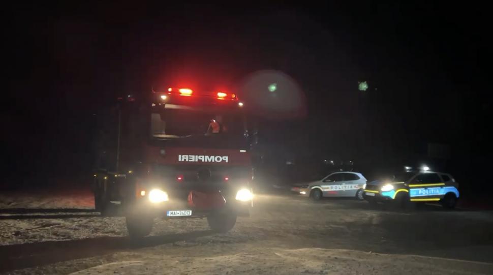 „Au stat sub apă 10-15 minute” Tânăra de 23 de ani și tatăl ei au murit, după ce au plonjat cu mașina în Olt. Copilul e în stare gravă 950314