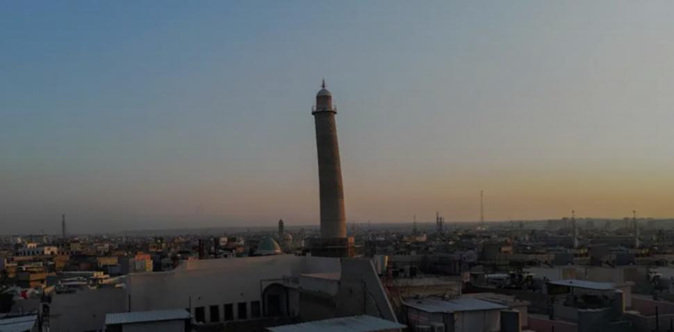 Înainte și după. „Era un oraș fantomă”. Cum arată acum minaretul al-Hadba și clădiri istorice din Mosul, pe care ISIS le distrusese 950768