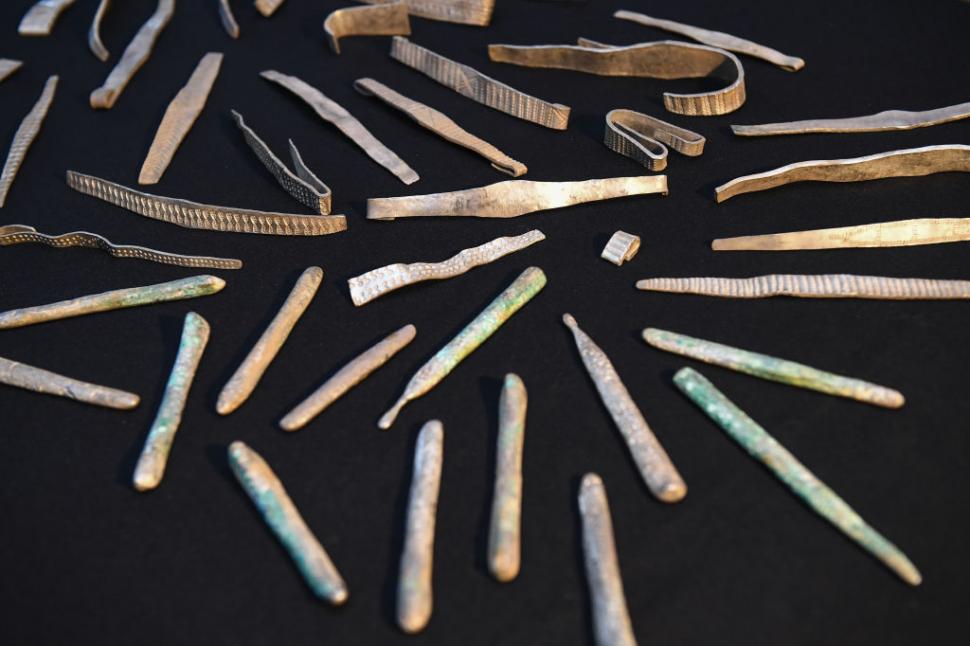 Misterul din spatele tezaurului vikingilor, descoperit în Scoția, a fost rezolvat. Cui aparținea comoara 950801