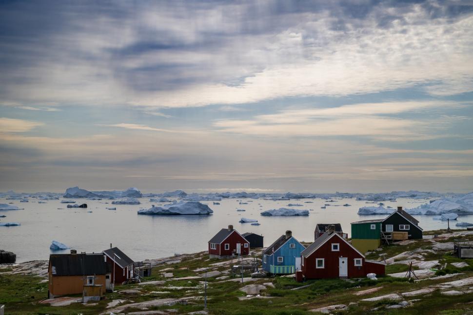 Pentru că Trump insistă că vrea Groenlanda, danezii spun că strâng bani ca să cumpere California: Mickey Mouse cu cască vikingă, vă rog 951556