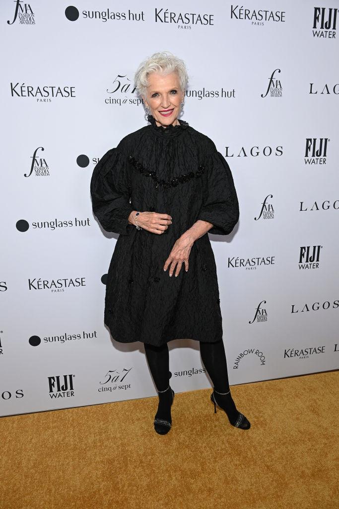 Mama lui Elon Musk a provocat o surpriză uriașă la un eveniment din New York. Cum a apărut pe scenă, la 76 de ani 951663