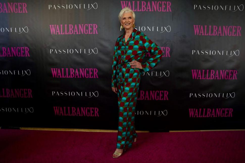 Mama lui Elon Musk a provocat o surpriză uriașă la un eveniment din New York. Cum a apărut pe scenă, la 76 de ani 951665