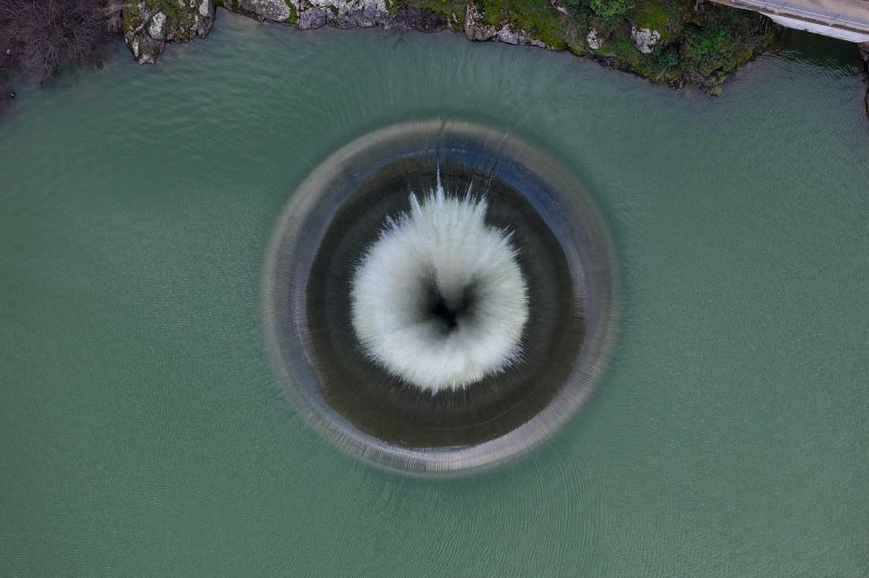 Fenomenul ciudat care se petrece în California o dată la câțiva ani. Care este explicația din spatele imaginilor spectaculoase 951999