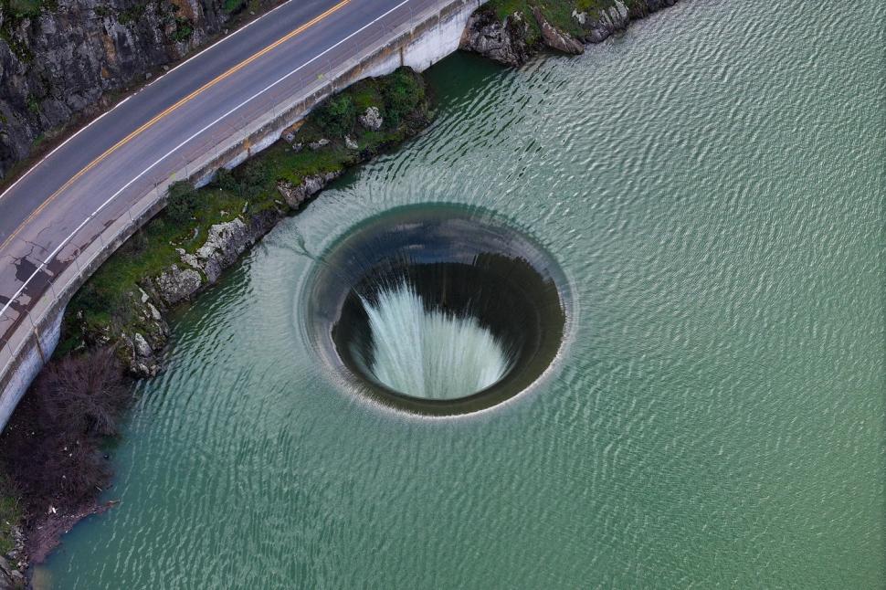 Fenomenul ciudat care se petrece în California o dată la câțiva ani. Care este explicația din spatele imaginilor spectaculoase 952007