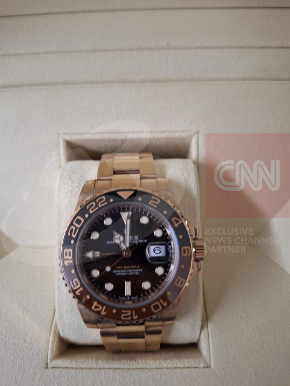 2000 de tablouri, ceasuri și poșete de lux au fost găsite la generalul Cătălin Zisu, în urma perchezițiilor DNA 952304