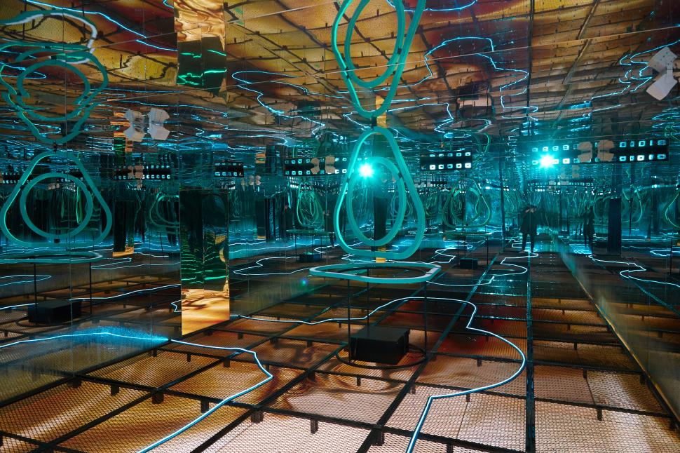 2024 – 10 ani de IQOS sărbătoriți în România. O călătorie aniversară 952180