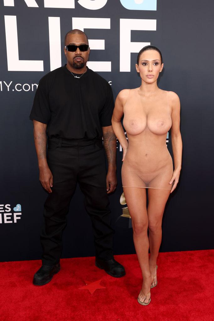 Kanye West şi Bianca Censori s-ar fi despărţit după apariţia de la Premiile Grammy. Ar urma să depună actele de divorţ 952134