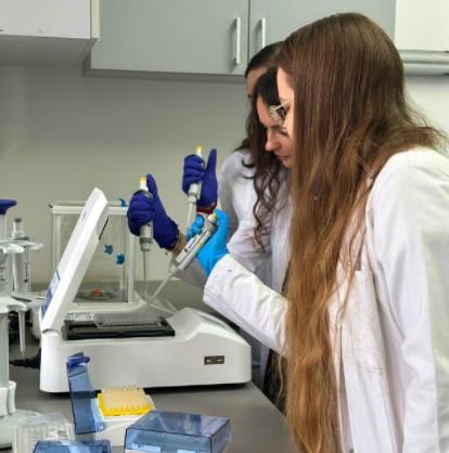 UBB, în parteneriat cu Terapia, inaugurează un laborator ultramodern de toxicologie  952240