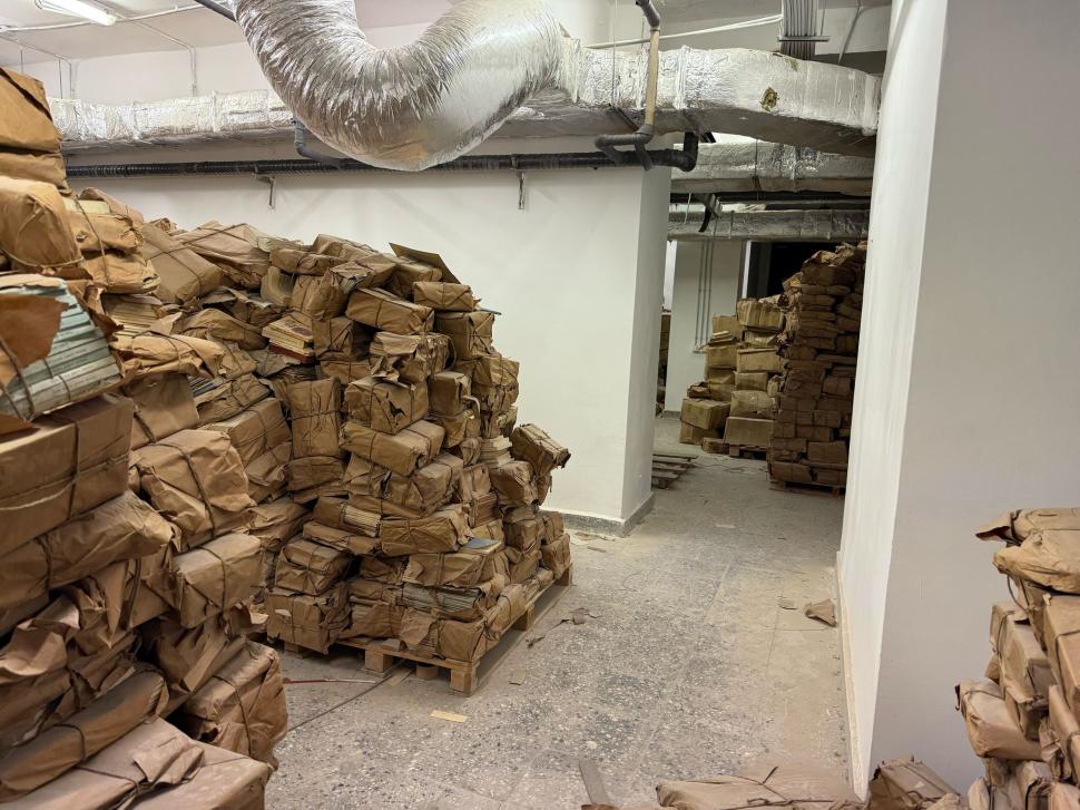 Comoara din beciul Bibliotecii Naționale. Cărți vechi și rare și milioane de documente care riscă să putrezească 952460