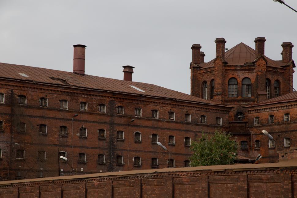  O celebră închisoare din Sankt Petersburg a fost vândută la licitaţie. În ce se va transforma 953643