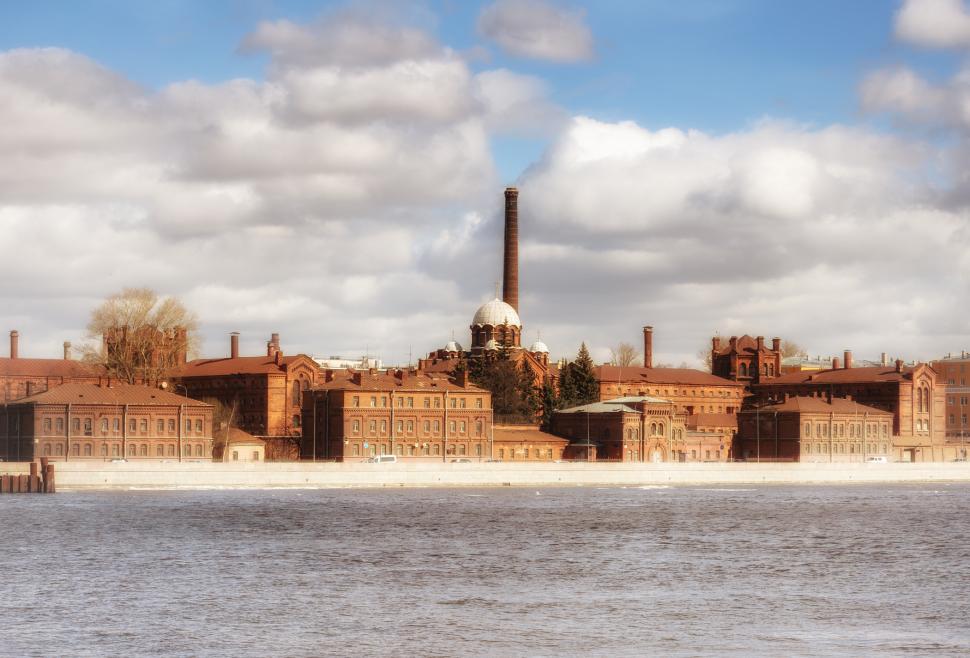  O celebră închisoare din Sankt Petersburg a fost vândută la licitaţie. În ce se va transforma 953646