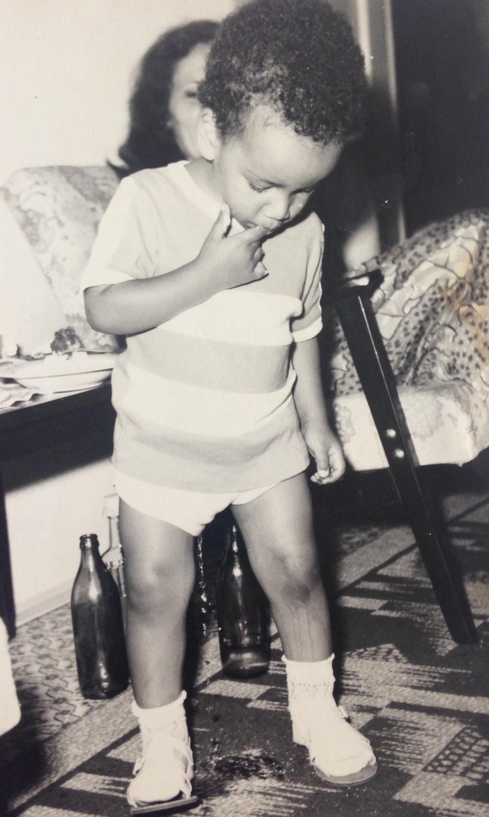 Povestea ardeleanului de culoare care oferă consultanță în afaceri și te învață să gătești pe TikTok: „Am fost sărac lipit” 952758