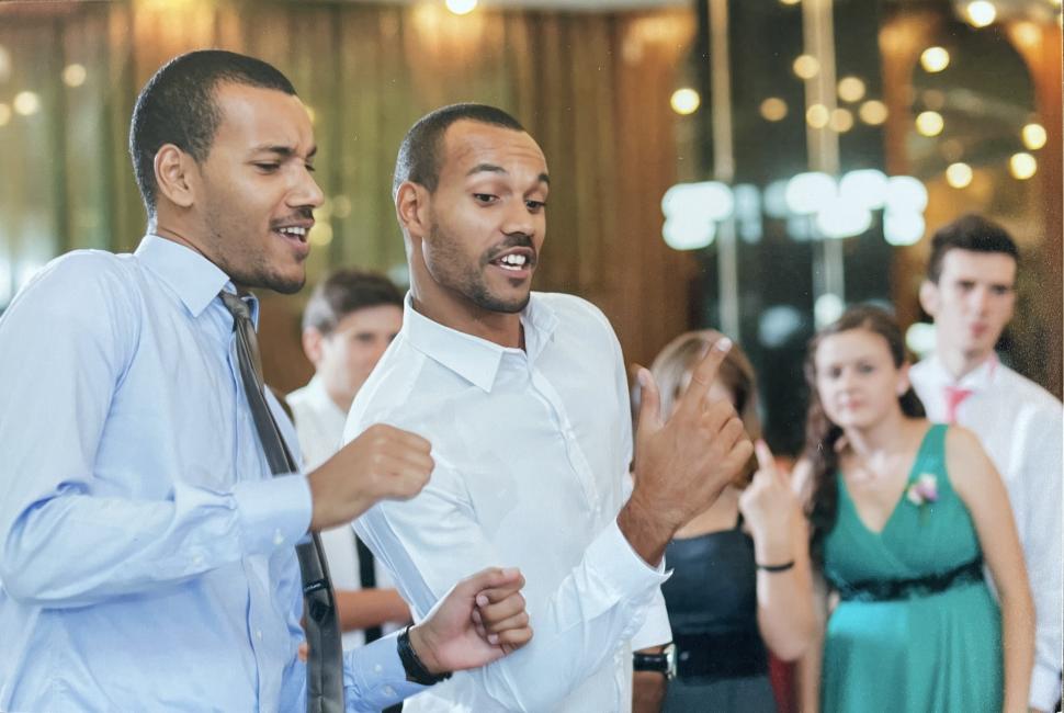 Povestea ardeleanului de culoare care oferă consultanță în afaceri și te învață să gătești pe TikTok: „Am fost sărac lipit” 952765