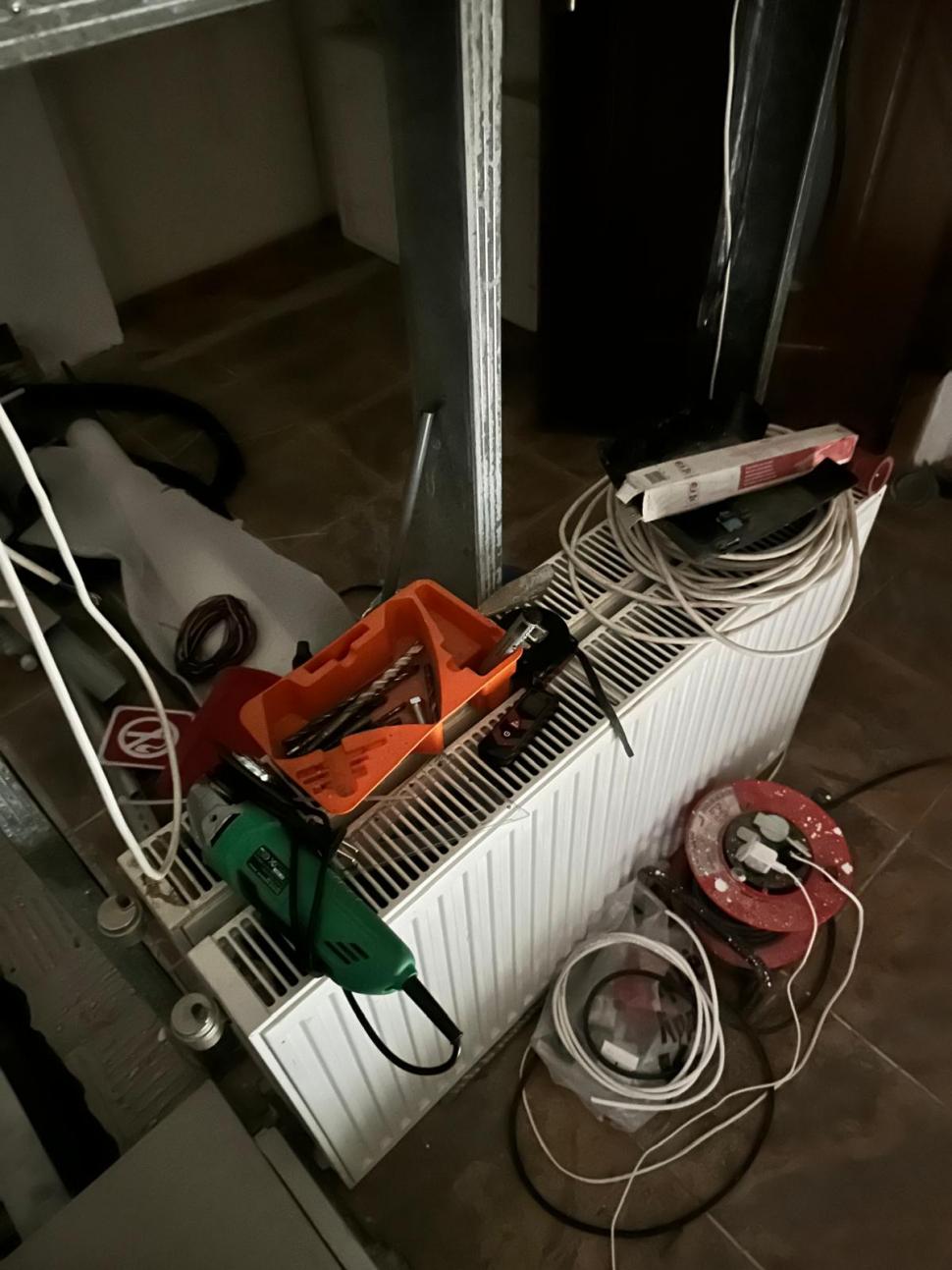 Dezastru în 250 de azile de bătrâni: medicamente expirate și mizerie. O femeie dintr-un centru ilegal a murit în drum spre spital 954070