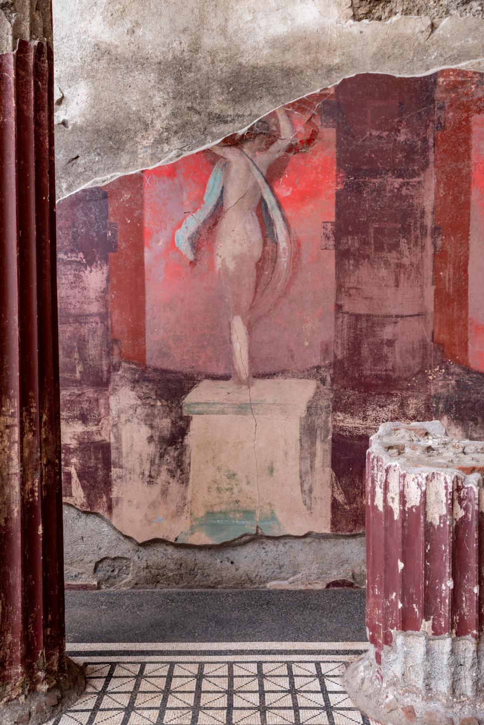 Descoperire arheologică „istorică” la Pompeii: O frescă antică enormă arată cum o femeie „se eliberează de ordinele masculine” 954659