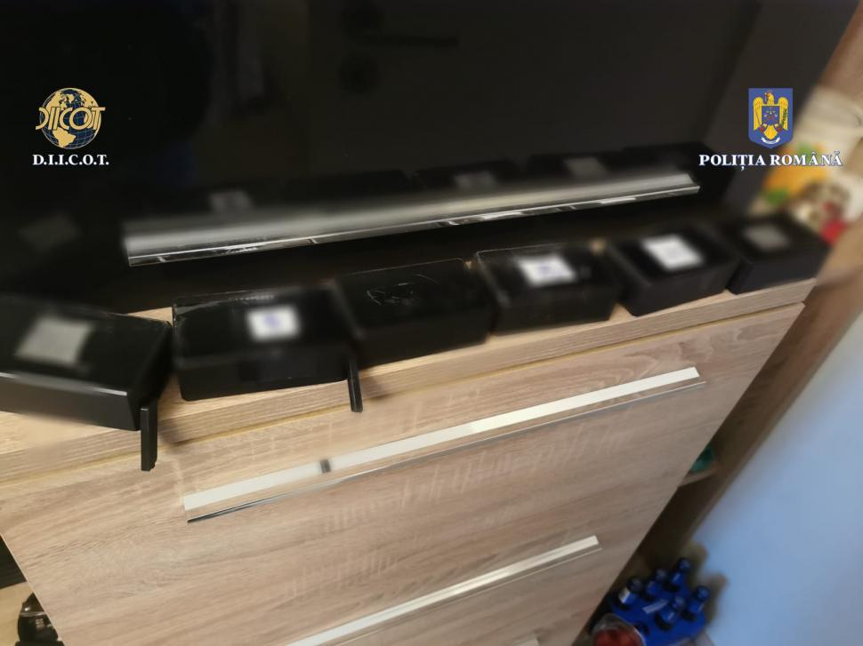 Jafuri ca în filme. O bandă de hoți români fura țigări din trenuri în mișcare, în Germania 954742