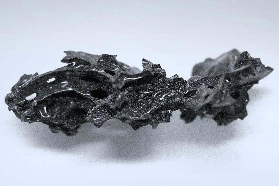 Creierul unui tânăr s-a transformat în sticlă în timpul erupției vulcanului Vezuviu. Oamenii de știință au descoperit cum 954925