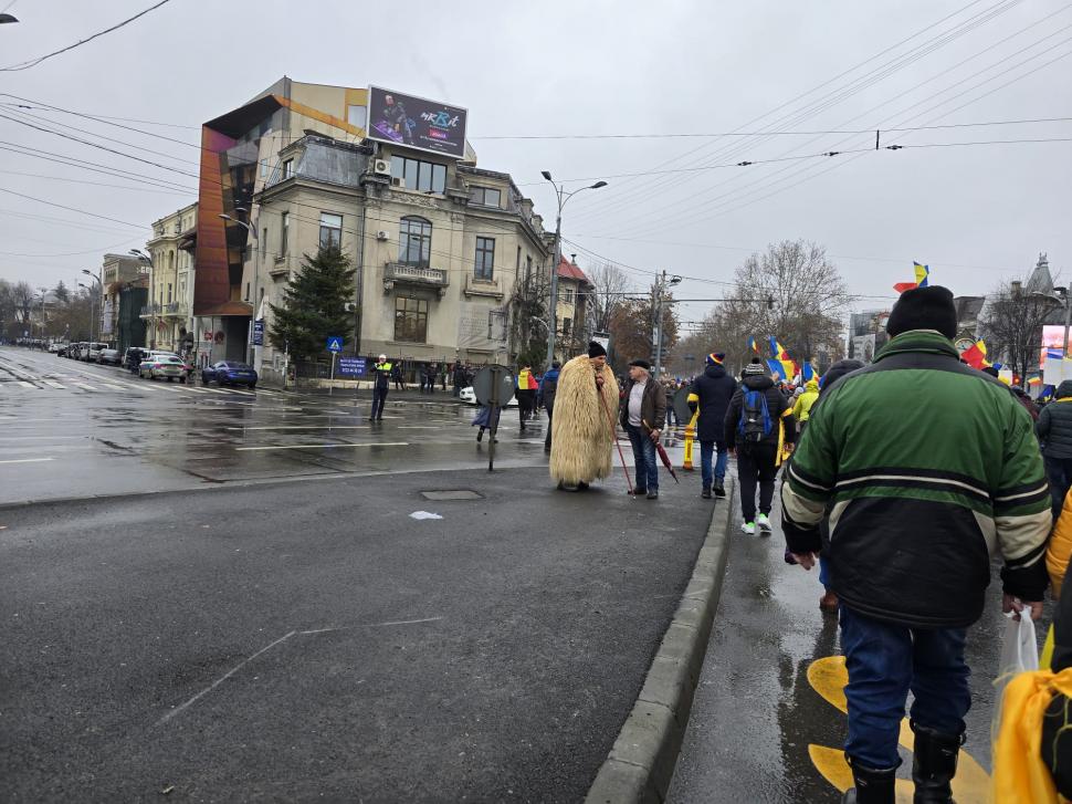 Cum a fost la protestul cu „un milion de români” al celor de la AUR: ”Să aveți grijă la buzunare în mulțimea asta!” 955223