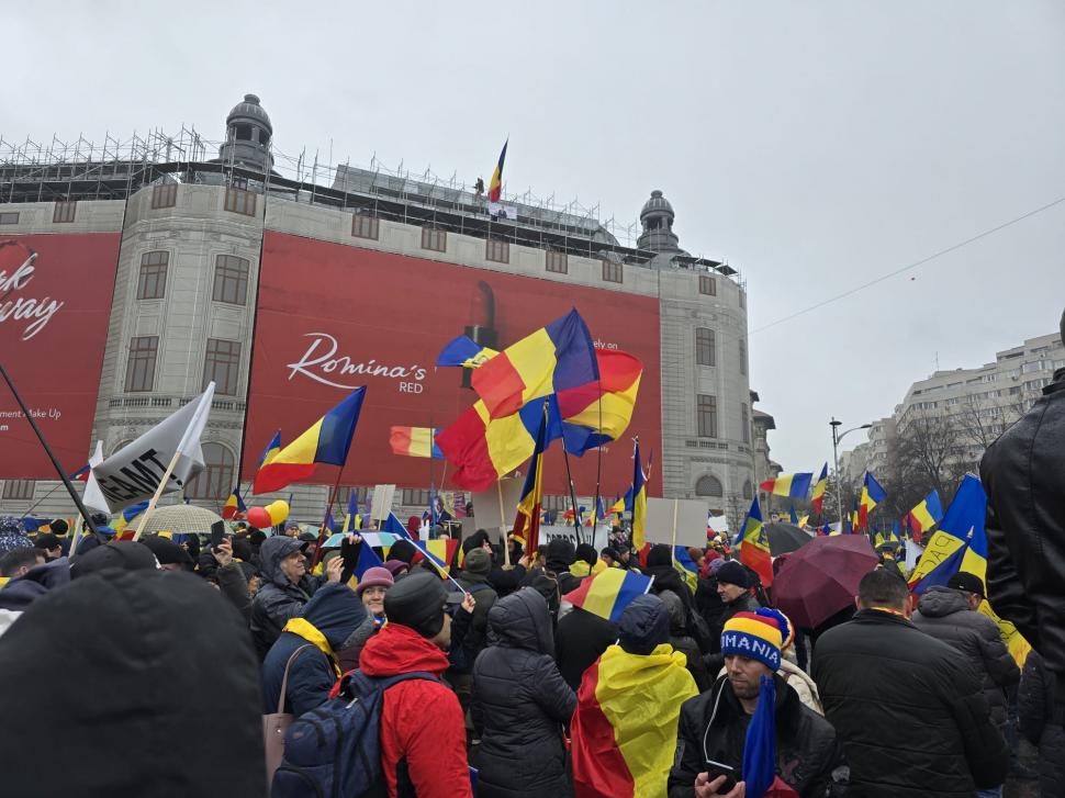 Cum a fost la protestul cu „un milion de români” al celor de la AUR: ”Să aveți grijă la buzunare în mulțimea asta!” 955236