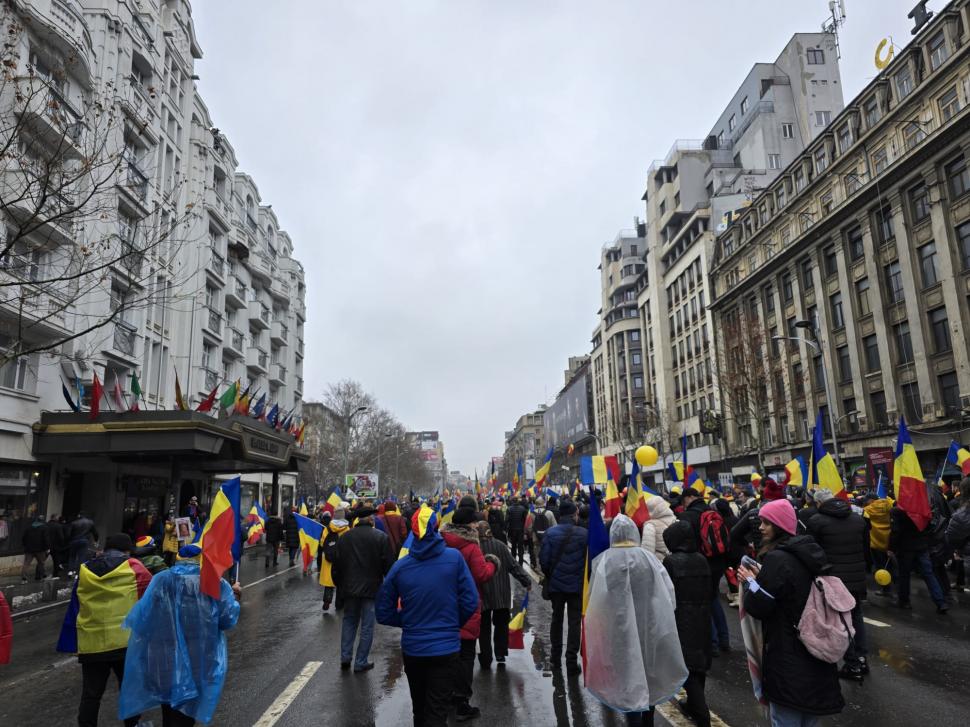 Cum a fost la protestul cu „un milion de români” al celor de la AUR: ”Să aveți grijă la buzunare în mulțimea asta!” 955244