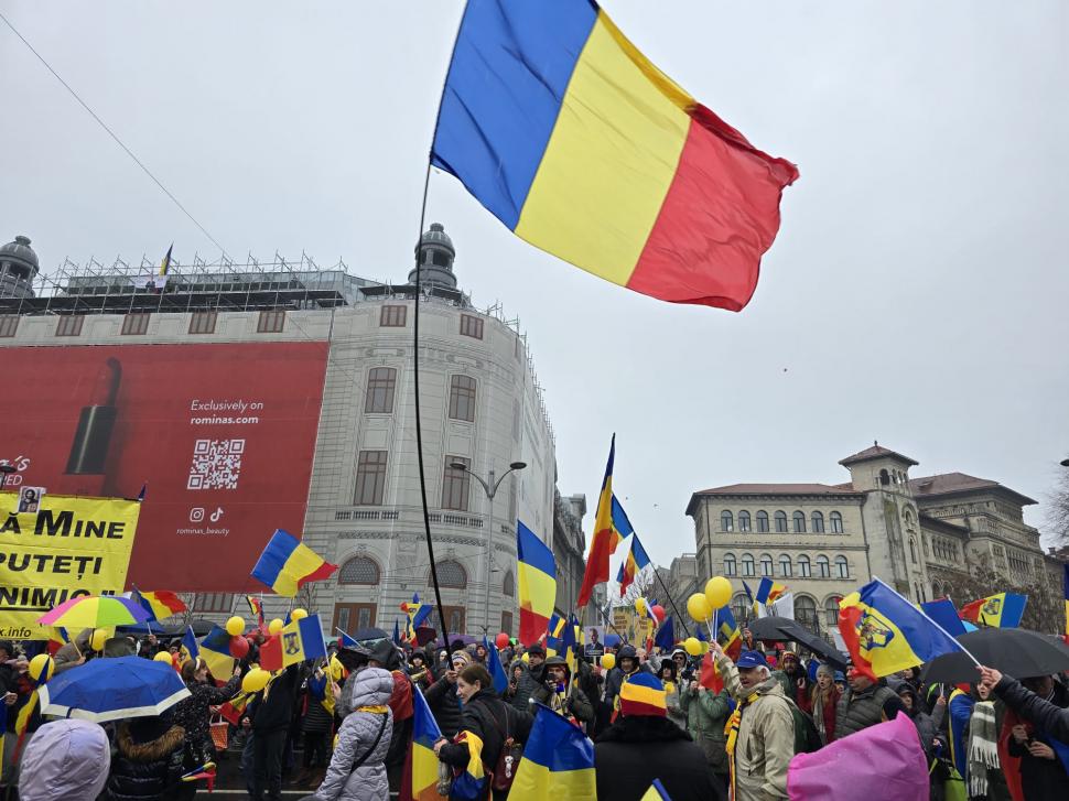 Cum a fost la protestul cu „un milion de români” al celor de la AUR: ”Să aveți grijă la buzunare în mulțimea asta!” 955267