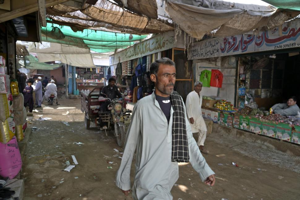 De ce a construit China un aeroport cu o capacitate de 400.000 de pasageri într-un oraș pakistanez sărac cu 90.000 de locuitori 954361