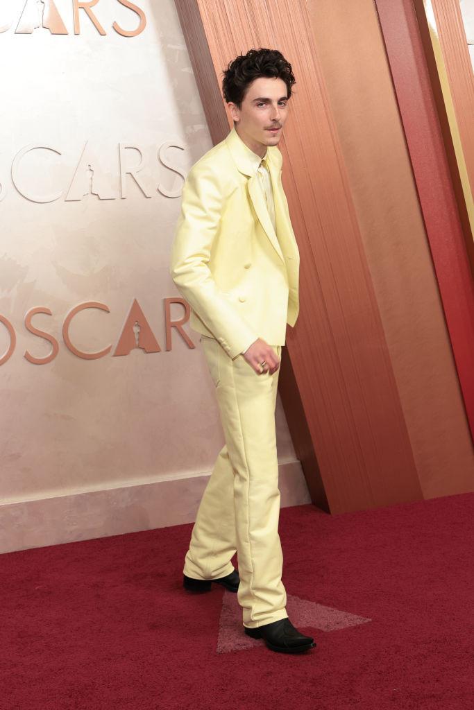 Cele mai spectaculoase ținute de la Premiile Oscar. Demi Moore, Halle Berry și Selena Gomez au strălucit la propriu pe covorul roșu 955399