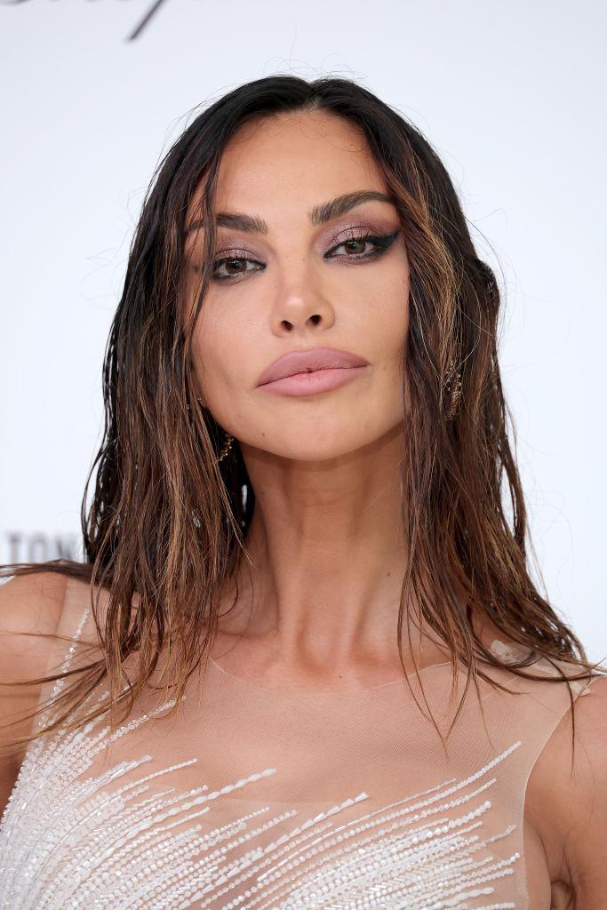 Apariţie spectaculoasă a Mădălinei Ghenea la petrecerea organizată de Elton John după gala Oscar 2025 955667