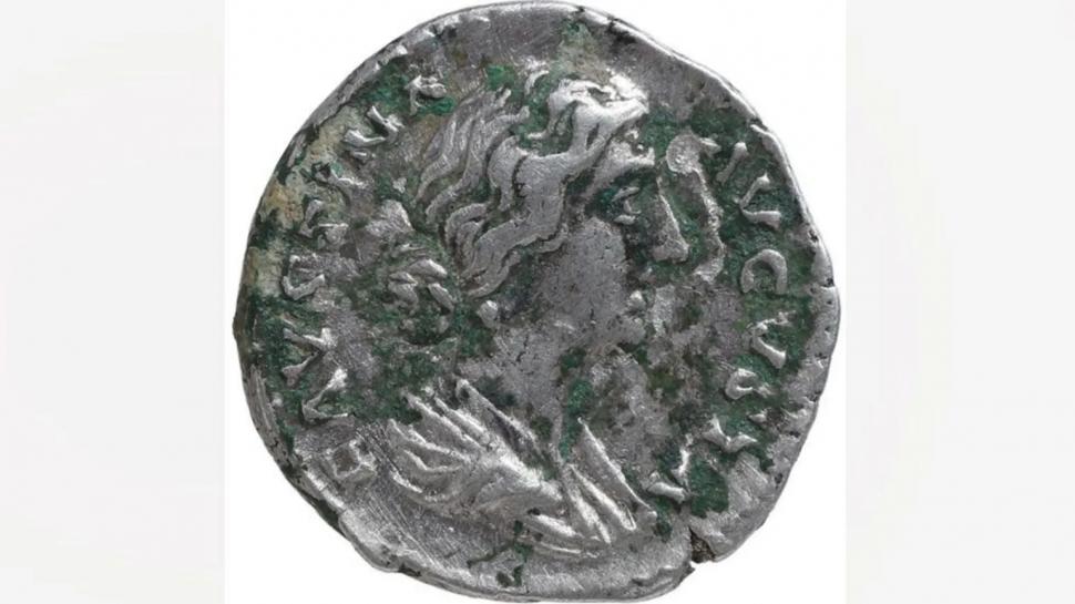 Descoperire arheologică care poate deveni „comoară”: Un tezaur de monede din argint, unele cu Marcus Aurelius, a fost găsit în UK 955850