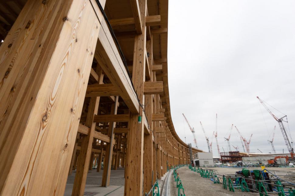 Record mondial: Un acoperiș uriaș a fost desemnat cea mai mare structură din lemn din lume. Unde este și cum arată „Grand Ring” 956071