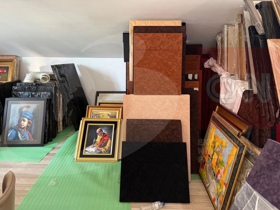 Surse: 4.600 de tablouri, 3.600 de sticle de băutură și ceasuri de lux originale: Ce avea, de fapt, în „depozit” generalul Zisu 956017