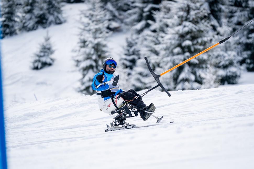Premieră în România: Prima competiție oficială de schi pentru persoanele cu dizabilități locomotorii a avut loc la Păltiniș 956666