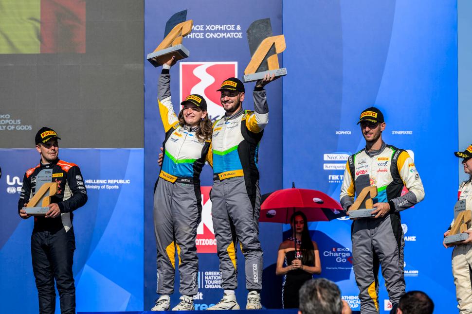 Francesca Maior este cel mai tânăr copilot de raliuri: „Am făcut chetă pentru a fi campioni europeni” 956727