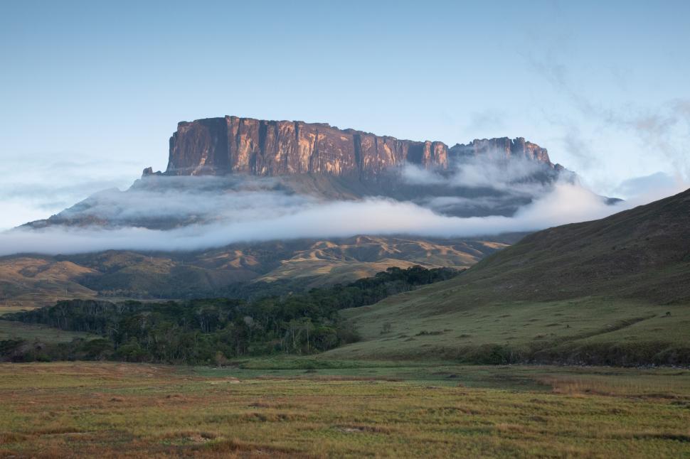 „Insula care plutește în cer”. Povestea Muntelui Roraima, unul dintre cele mai misterioase locuri din lume. Localnicii spun că e sacru 956644