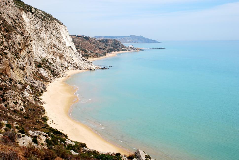 Vacanță de 1 euro în Sicilia, cu cazare, masă și tururi ghidate incluse. Mai sunt câteva zile în care se pot trimite cererile 957075