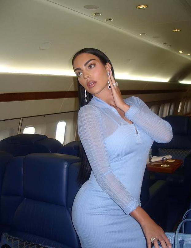 Cristiano Ronaldo și Georgina Rodriguez s-au mutat într-o vilă cu adăpost blindat şi au sporit paza, după ce au fost amenințați 957435