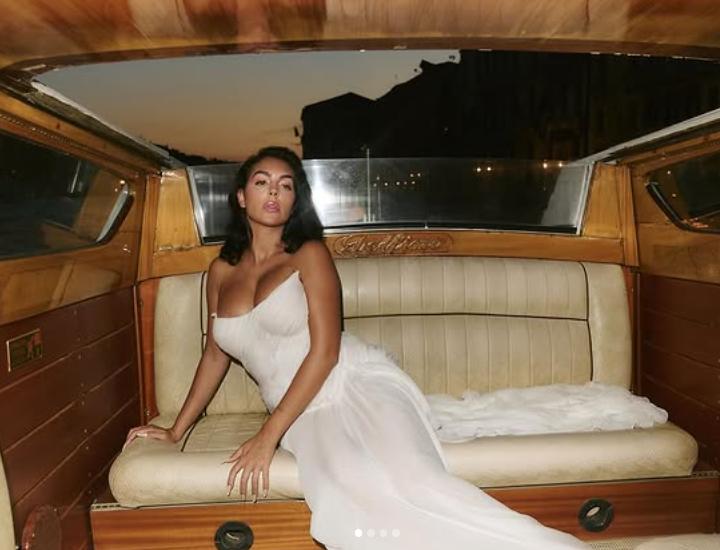 Cristiano Ronaldo și Georgina Rodriguez s-au mutat într-o vilă cu adăpost blindat şi au sporit paza, după ce au fost amenințați 957440