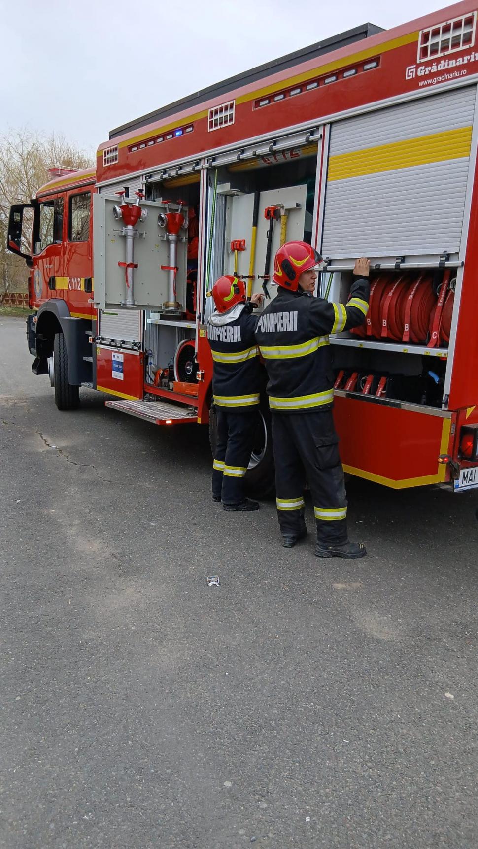 Școală evacuată din cauza produselor de curăţenie, în județul Constanța: Cinci elevi și un profesor au ajuns la spital 957410