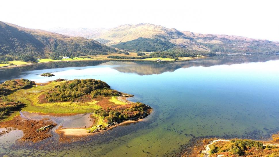 O insulă scoțiană pitorească tocmai a fost scoasă la vânzare la prețul unui apartament de lux din București. Există, însă, o condiție 957741