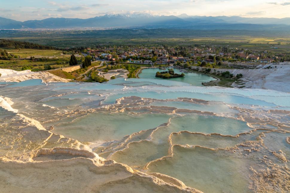 Imagini uluitoare cu „Castelul de bumbac” format din cele mai fotogenice piscine termale. Mulți români ajung în zonă dar nu știu de ele 957927