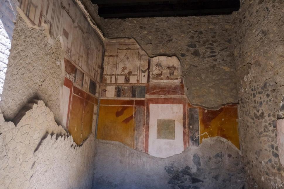 Cum arată după restaurare două dintre cele mai spectaculoase reședințe din situl Herculaneum. După 25 de ani, pot fi iar vizitate 958941