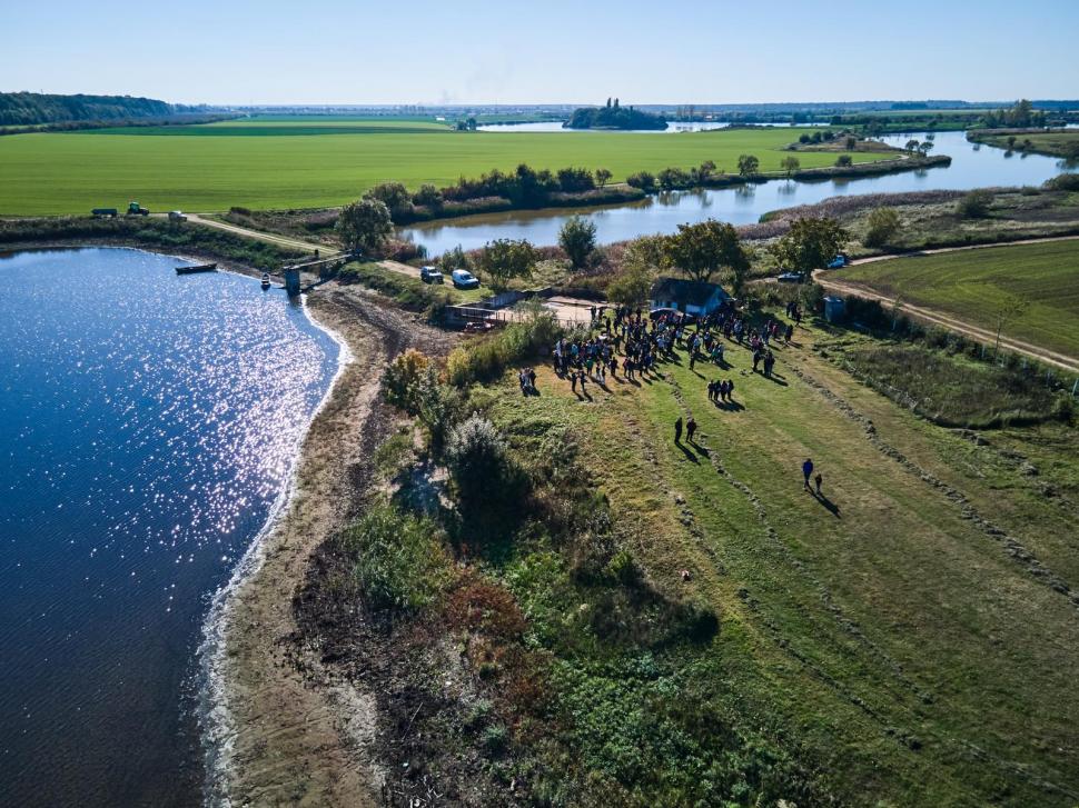 Grijă pentru apă, grijă pentru viitor.  Philip Morris România, angajament pentru protejarea resurselor de apă 958952