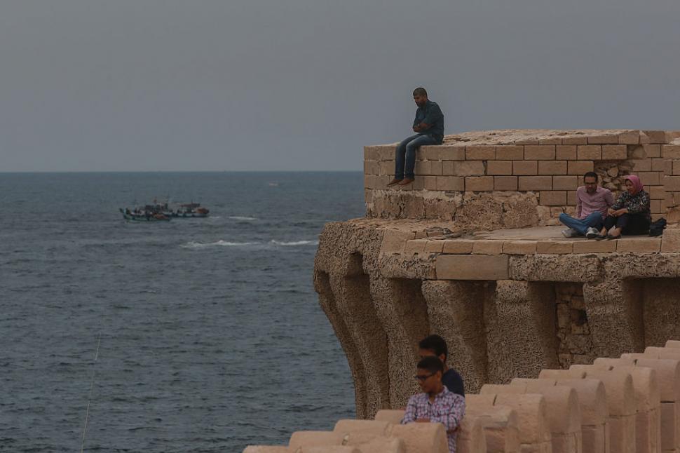 Alexandria se scufundă, plajele dispar sub ape, marea crește. Cum e viața de zi cu zi a pescarilor de aici: ”Am încredere în ce văd eu” 959122