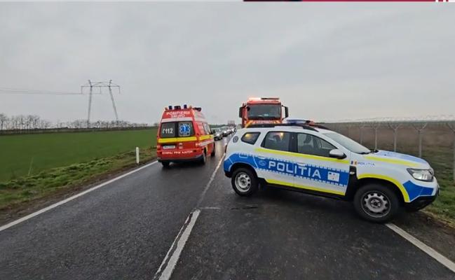 Mașini răsturnate peste gardul bazei NATO de la Kogălniceanu. Patru oameni au ajuns la spital 959507