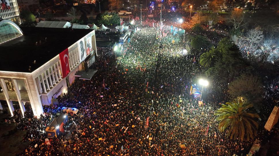 Protestele uriașe zguduie Turcia. Peste 1.000 de oameni au fost arestați. Polițiștii au tras cu gloanțe de cauciuc 959708