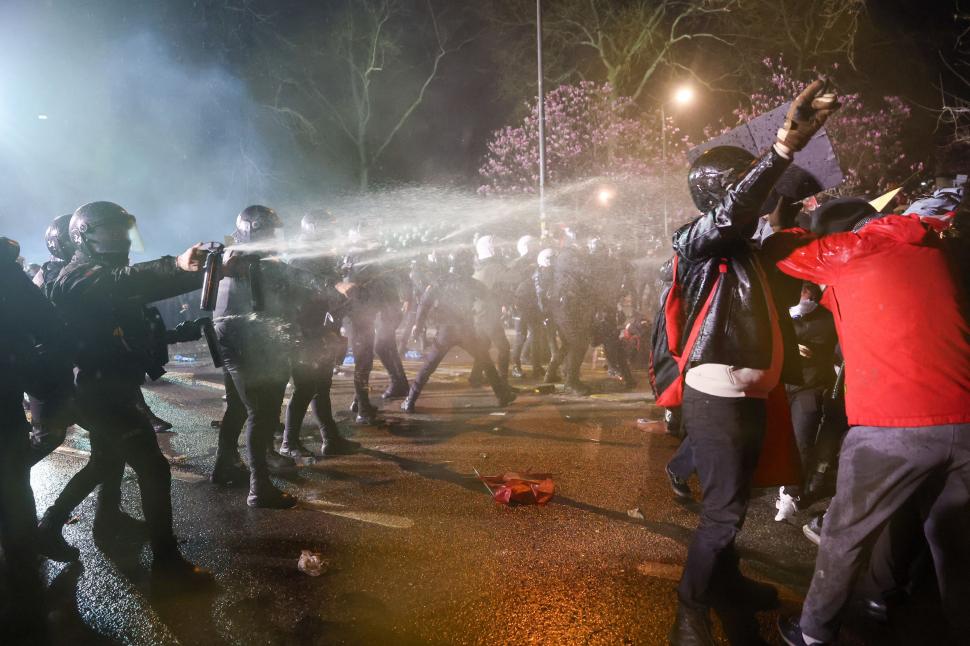 Protestele uriașe zguduie Turcia. Peste 1.000 de oameni au fost arestați. Polițiștii au tras cu gloanțe de cauciuc 959709