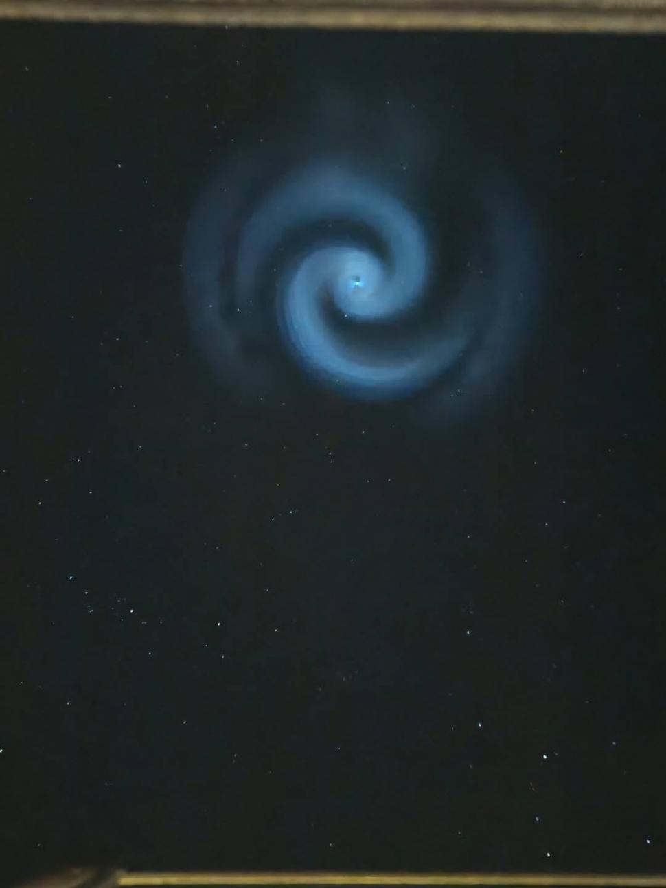 Spirale misterioase au apărut luni noaptea, pe cerul Europei. Au fost semnalate în Italia și Ungaria. "Momentan, rămâne un mister" 959847